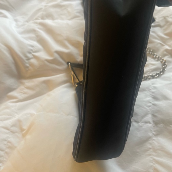 Prada Re-Edition 2005 re-nylon bag - Picture 3 of 5